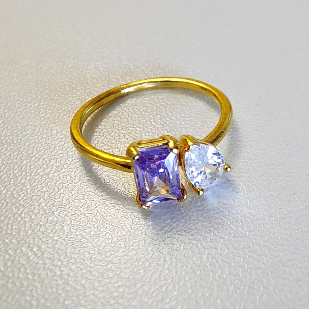 Beautiful Gold Toi Et Moi Ring - Size 5